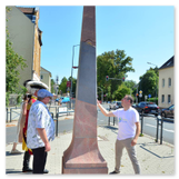 Graf Georg Carl von Haugwitz, Hans-Jörg Moldenhauer  und Tobias Meier kurz vor der Enthüllung.