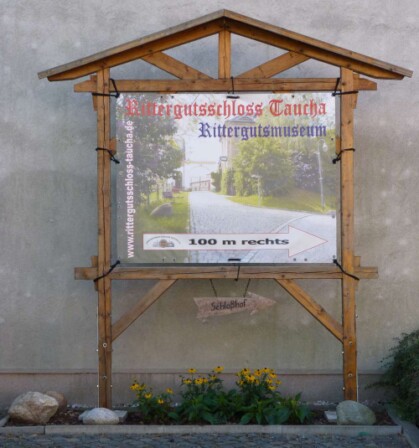 Planengestell an der Schloßstraße